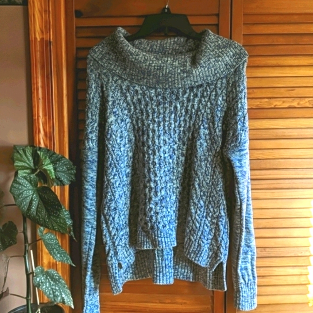 NWOT AEO Cowlneck Sweater